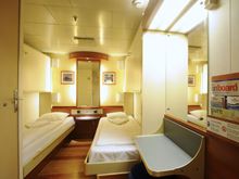 vision-comfort-class-2-bed-animals-inside